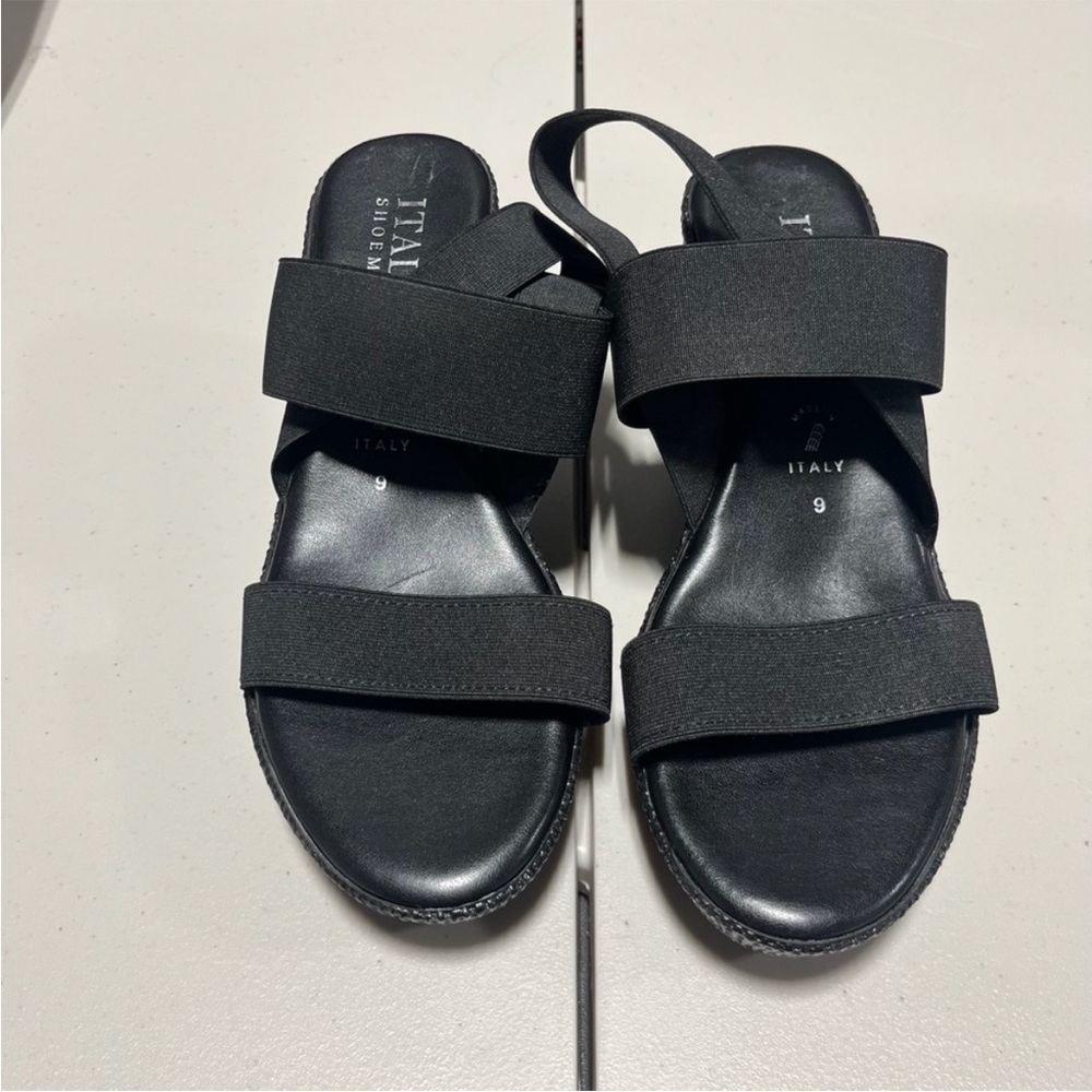 Italian Shoemakers Black Wedge Sandal Size 9